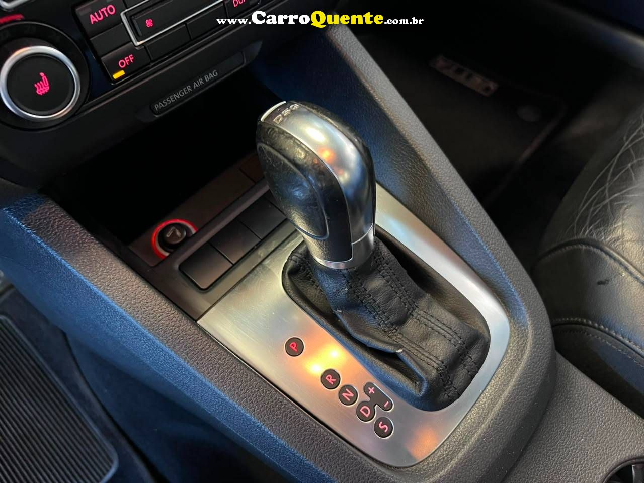 VOLKSWAGEN JETTA 2.0 TSI HIGHLINE 200CV 2012 - Loja