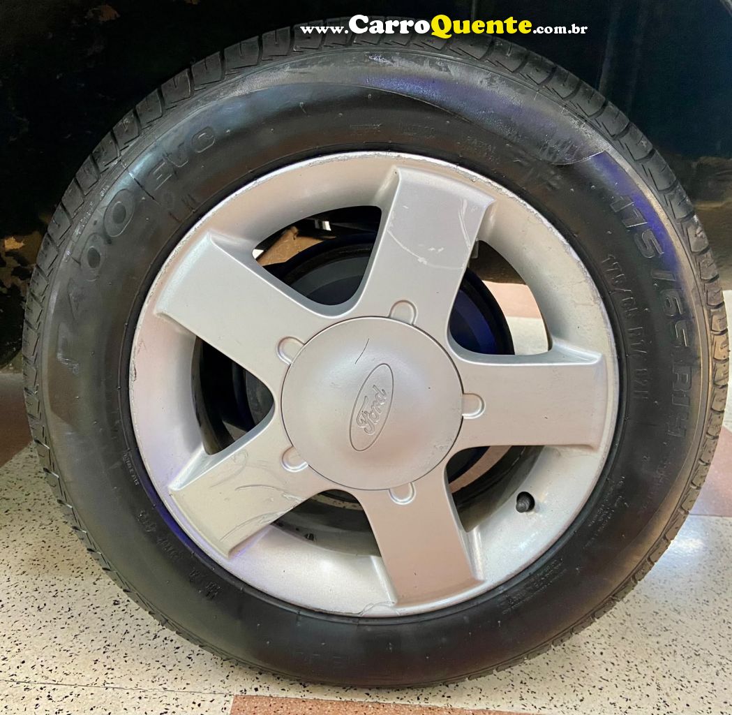 FORD FIESTA 1.0 MPI HATCH 8V 2009 - Loja