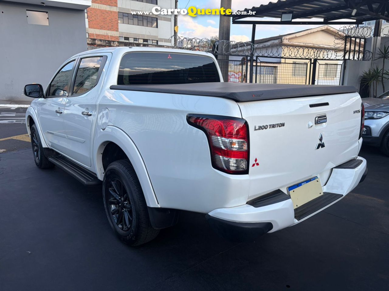 MITSUBISHI L200 TRITON 2.4 16V TURBO SPORT HPE-S CD 4X4 2019 - Loja