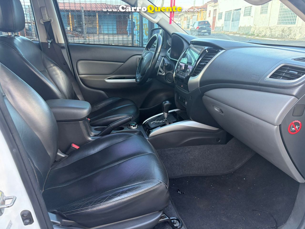 MITSUBISHI L200 TRITON 2.4 16V TURBO SPORT HPE-S CD 4X4 2019 - Loja
