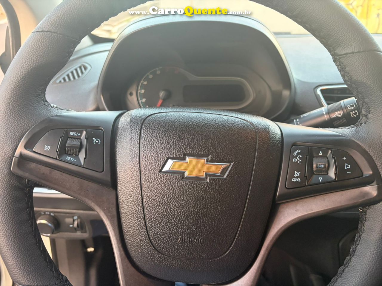 CHEVROLET ONIX 1.4 MPFI LT 8V 2015 - Loja