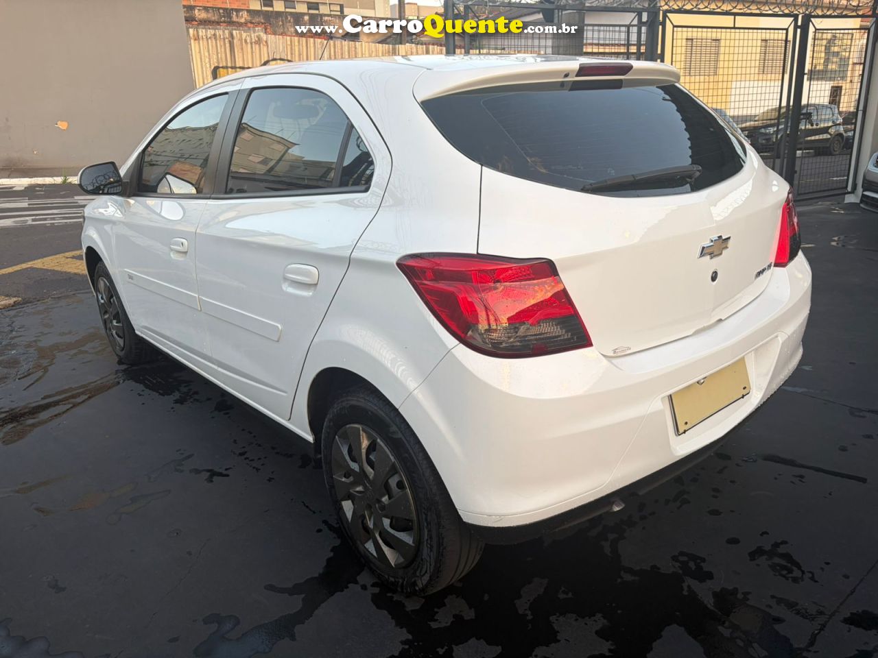 CHEVROLET ONIX 1.4 MPFI LT 8V 2015 - Loja