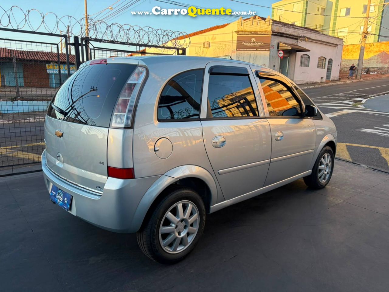 CHEVROLET MERIVA 1.4 MPFI MAXX 8V ECONO.FLEX 2011 - Loja