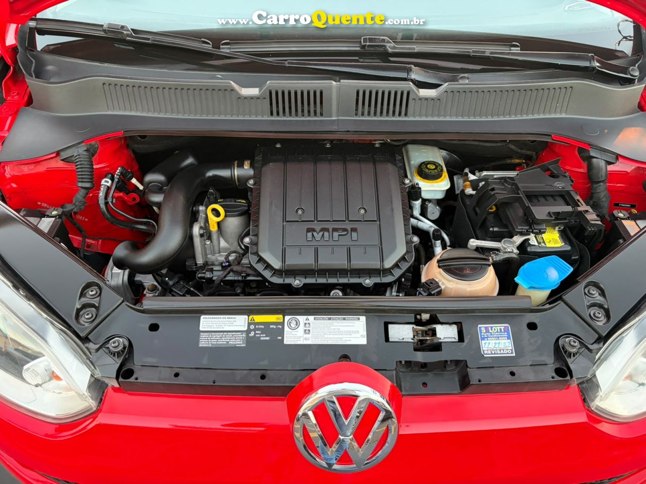 VOLKSWAGEN UP 1.0 MPI TAKE UP 12V 2015 - Loja