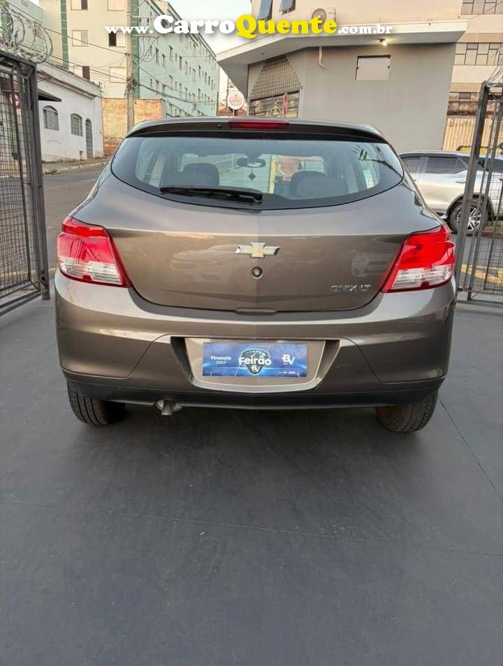 CHEVROLET ONIX 1.0 MPFI LT 8V 2013 - Loja