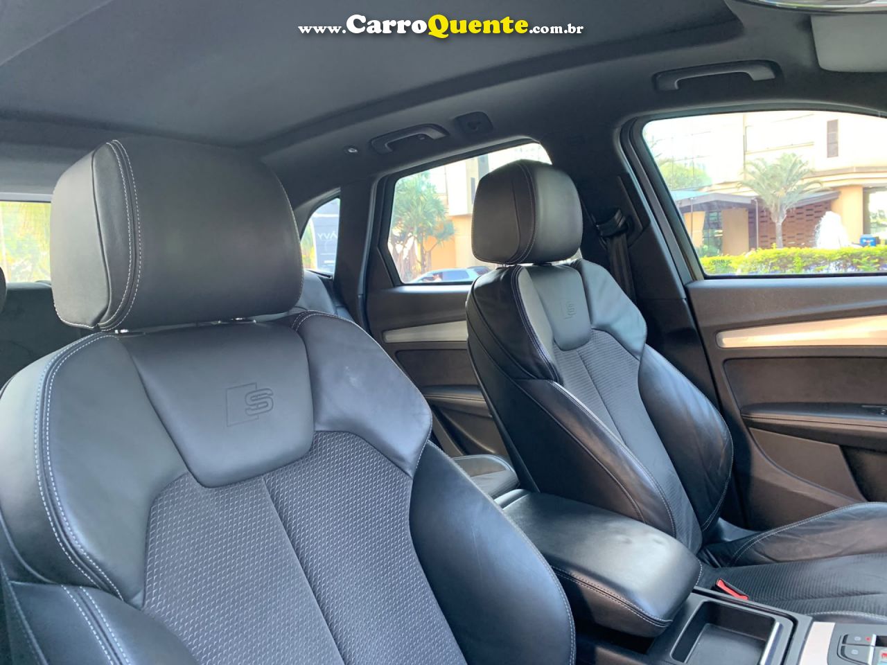 AUDI   SQ5 3.0 V6 TFSI 354CV QUATTRO TIPTRONIC   AZUL 2018 3.0 GASOLINA - Loja