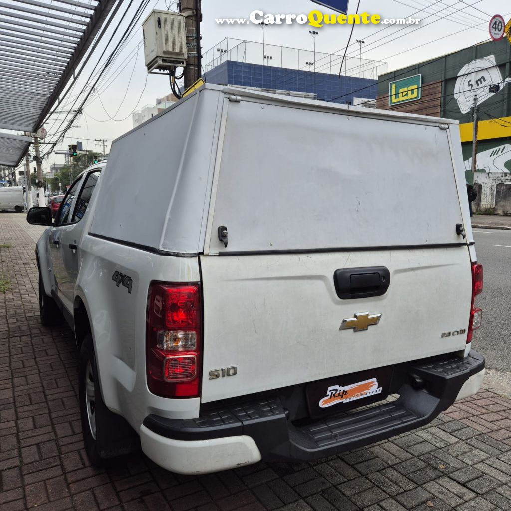 CHEVROLET   S10 PICK-UP LS 2.8 TDI 4X4 CD DIES. MEC.   BRANCO 2023 2.8 DIESEL - Loja