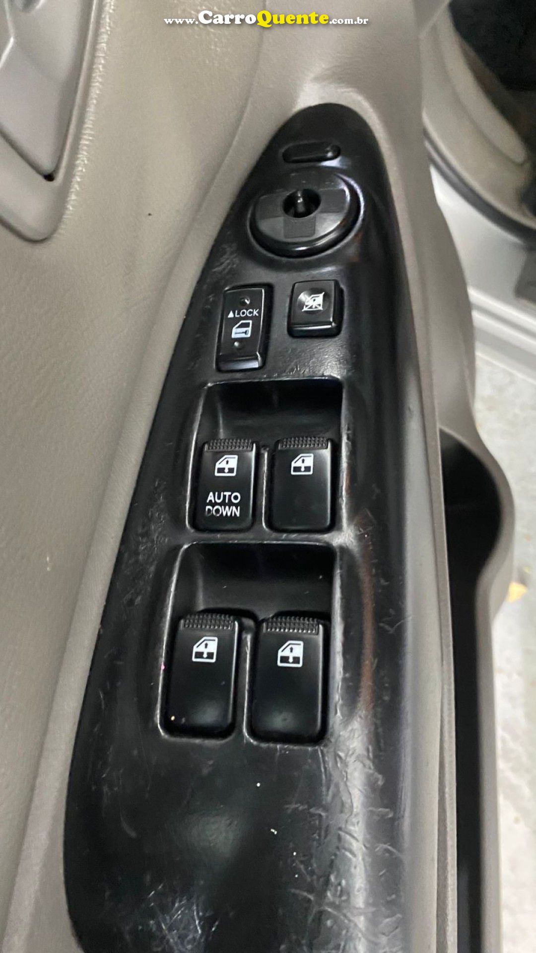 HYUNDAI   TUCSON 2.0 16V FLEX AUT.   PRATA 2017 2.0 FLEX - Loja