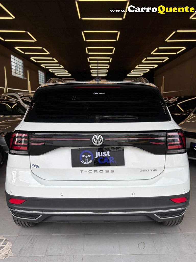 VOLKSWAGEN   T-CROSS HIG. 250 TSI 1.4 FLEX 16V 5P AUT   BRANCO 2021 1.4 FLEX - Loja
