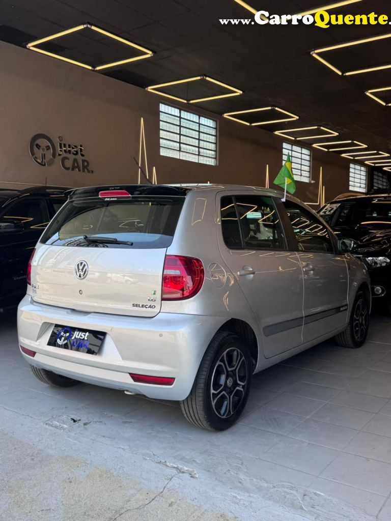 VOLKSWAGEN   FOX SELEÇÃO 1.6 TOTAL FLEX 8V 5P   PRATA 2014 1.6 FLEX - Loja