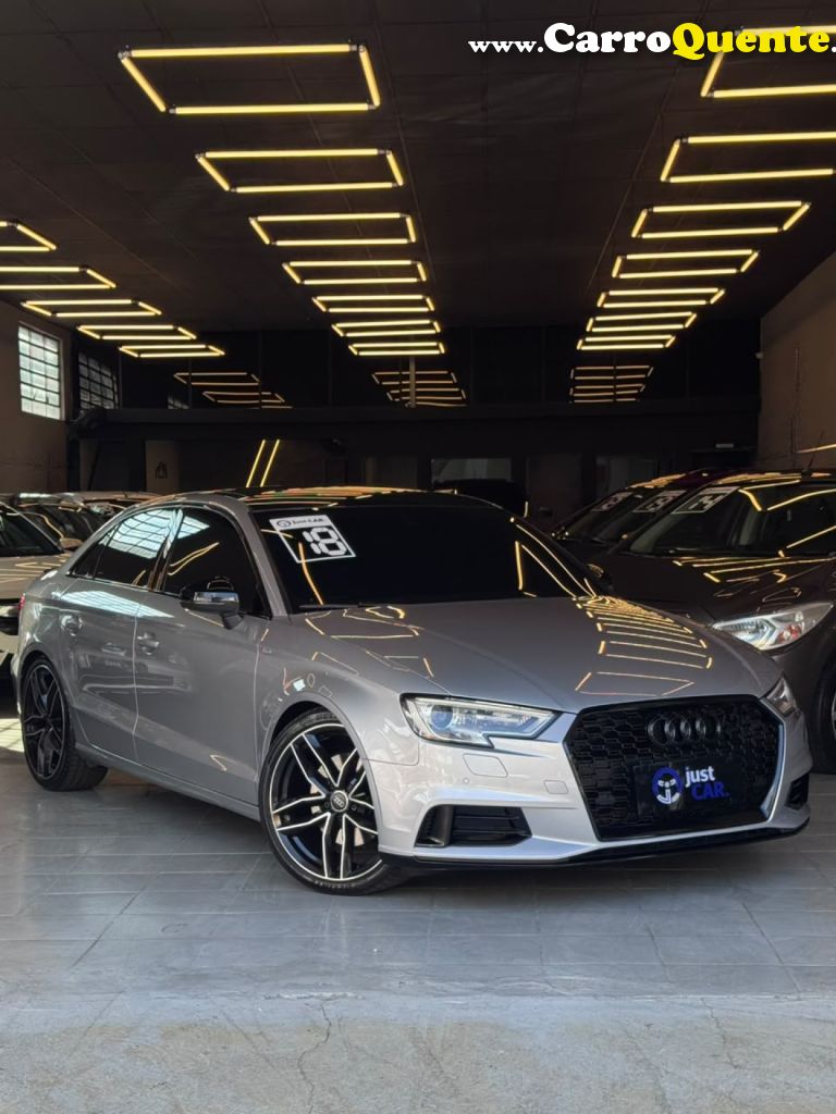 AUDI   A3 SED. AMBITION 2.0 TSFI 220CV S-TRONIC   PRATA 2018 2.0 GASOLINA - Loja