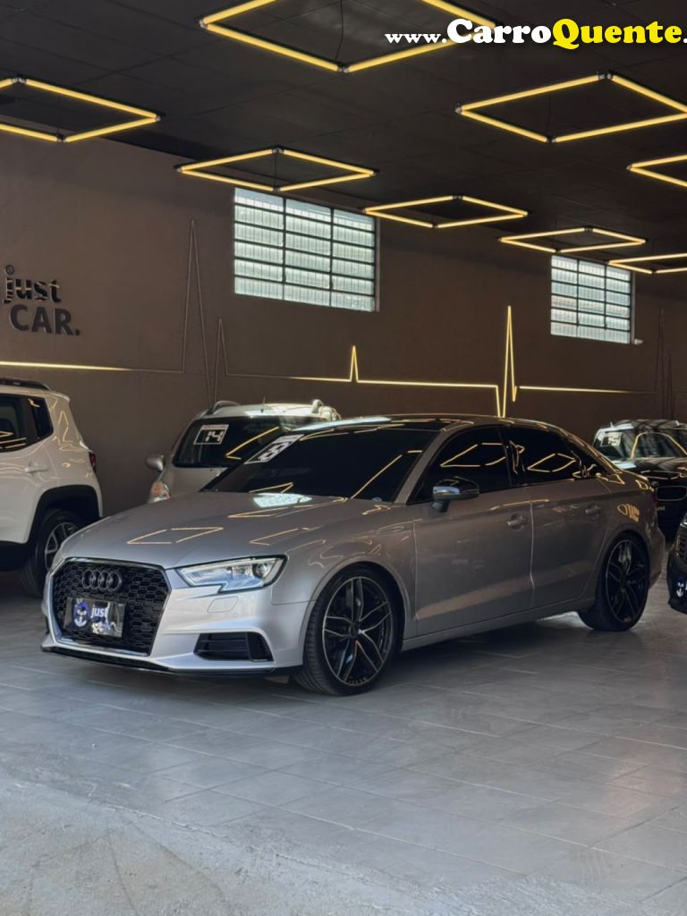 AUDI   A3 SED. AMBITION 2.0 TSFI 220CV S-TRONIC   PRATA 2018 2.0 GASOLINA - Loja