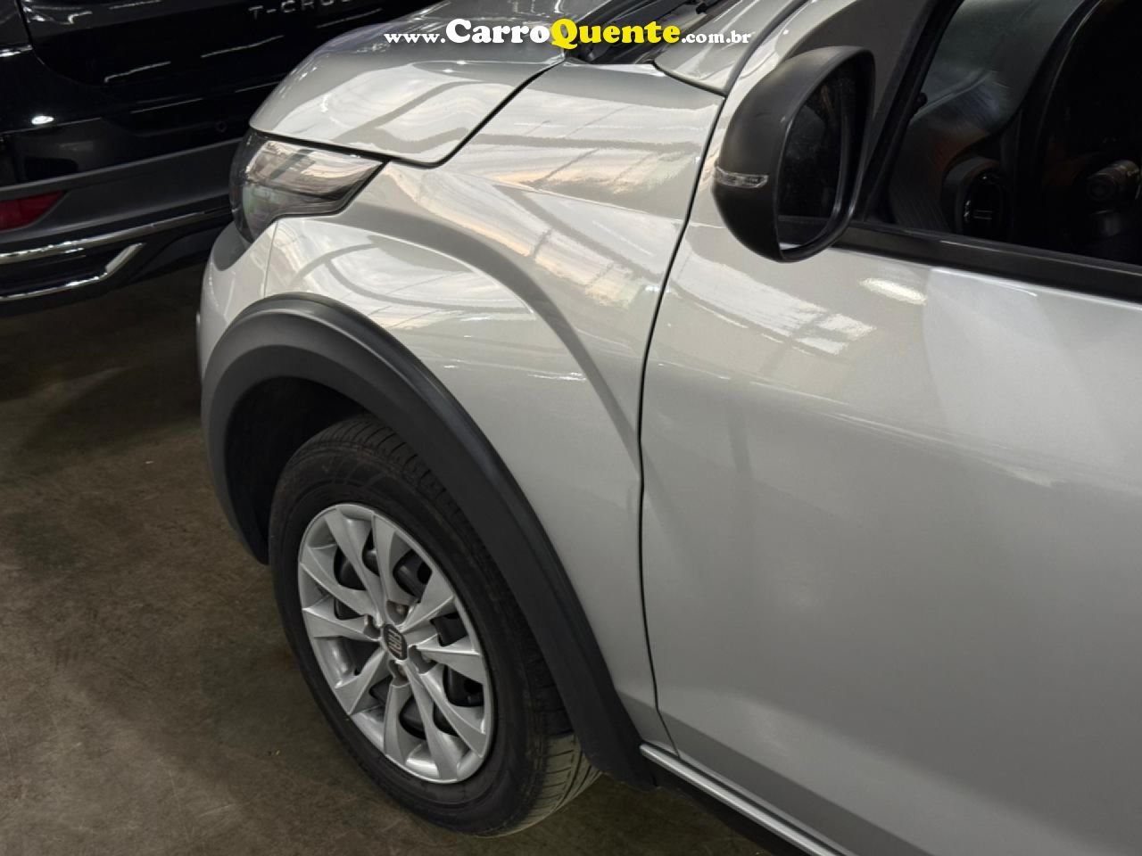 FIAT   MOBI LIKE 1.0 FIRE FLEX 5P.   PRATA 2022 1.0 FLEX - Loja