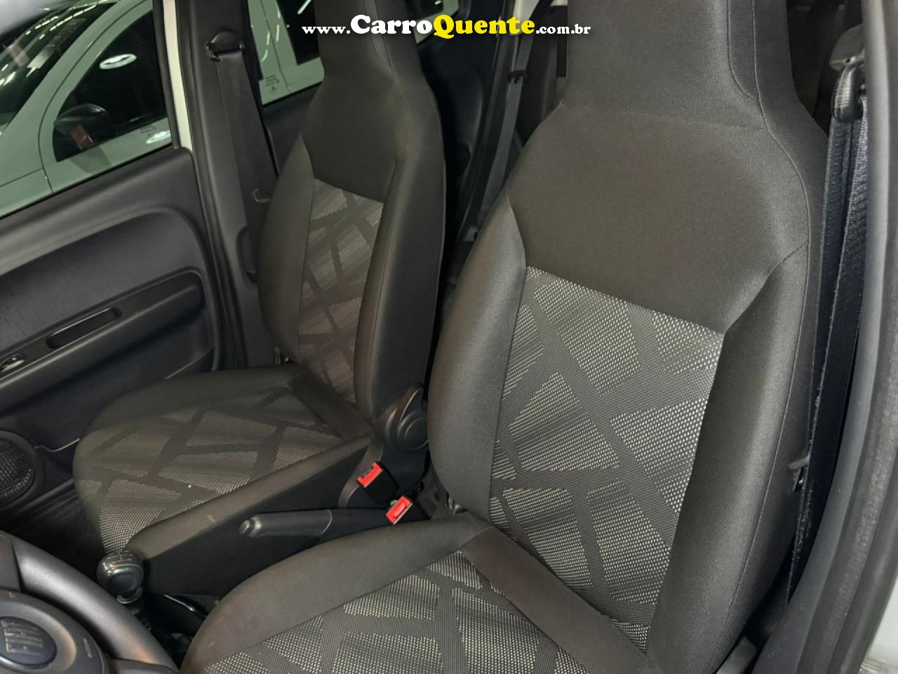 FIAT   MOBI LIKE 1.0 FIRE FLEX 5P.   PRATA 2022 1.0 FLEX - Loja