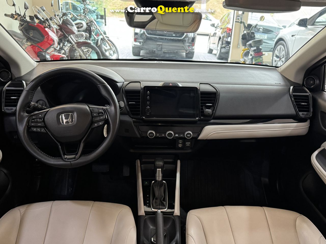 HONDA   CITY SEDAN TOURING 1.5 FLEX 16V 4P AUT.   CINZA 2022 1.5 FLEX - Loja