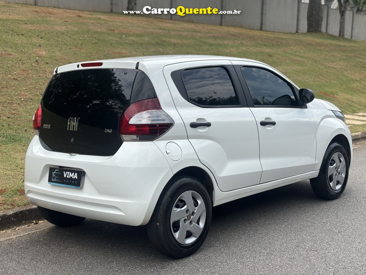 FIAT   MOBI LIKE 1.0 FIRE FLEX 5P.   BRANCO 2020 1.0 FLEX - Loja