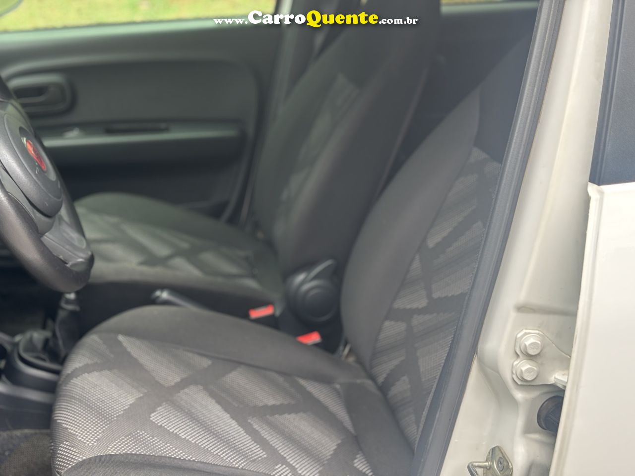 FIAT   MOBI LIKE 1.0 FIRE FLEX 5P.   BRANCO 2020 1.0 FLEX - Loja