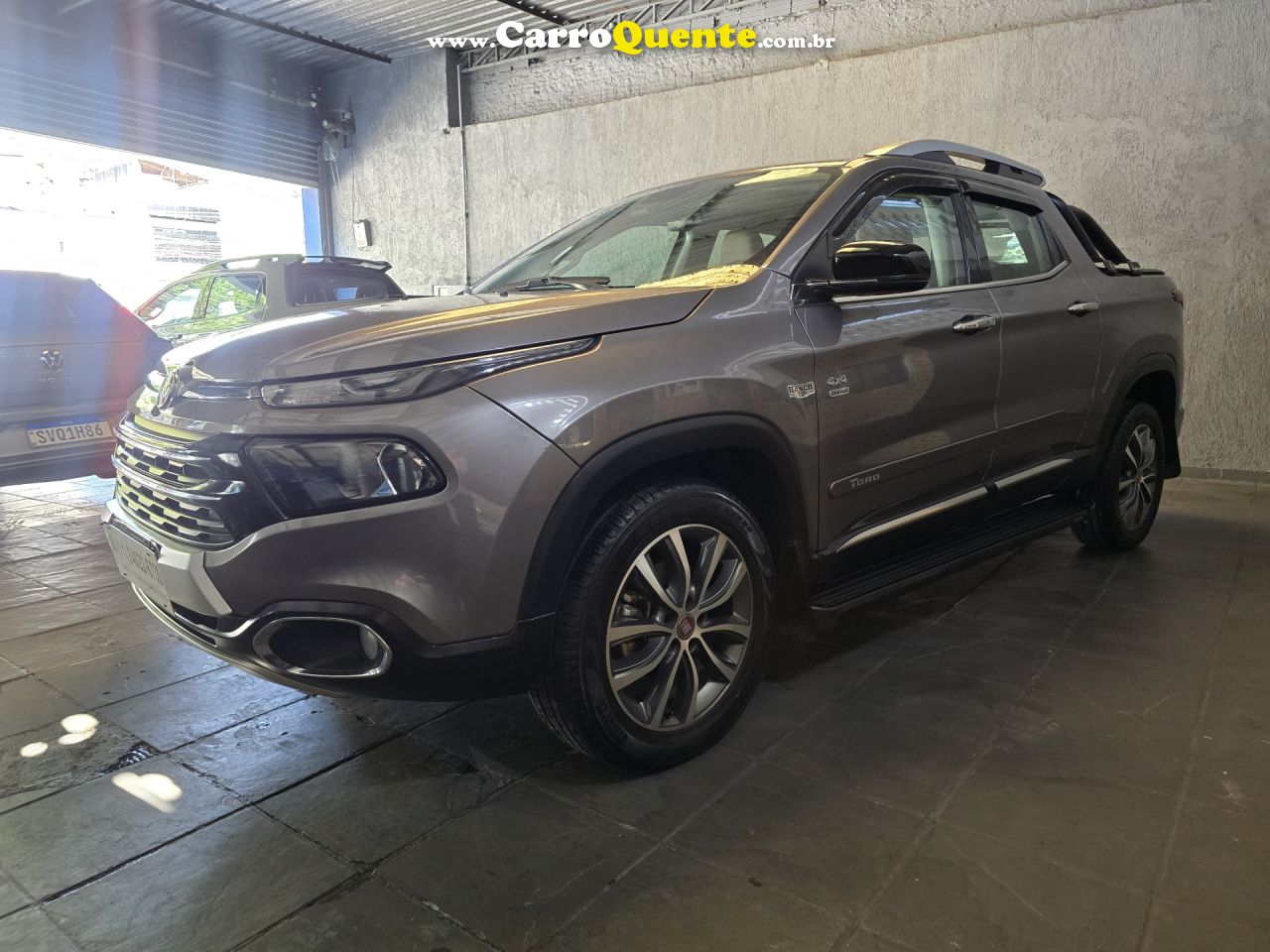 FIAT   TORO VOLCANO 2.0 16V 4X4 TB DIESEL AUT.   CINZA 2019 2.0 DIESEL - Loja