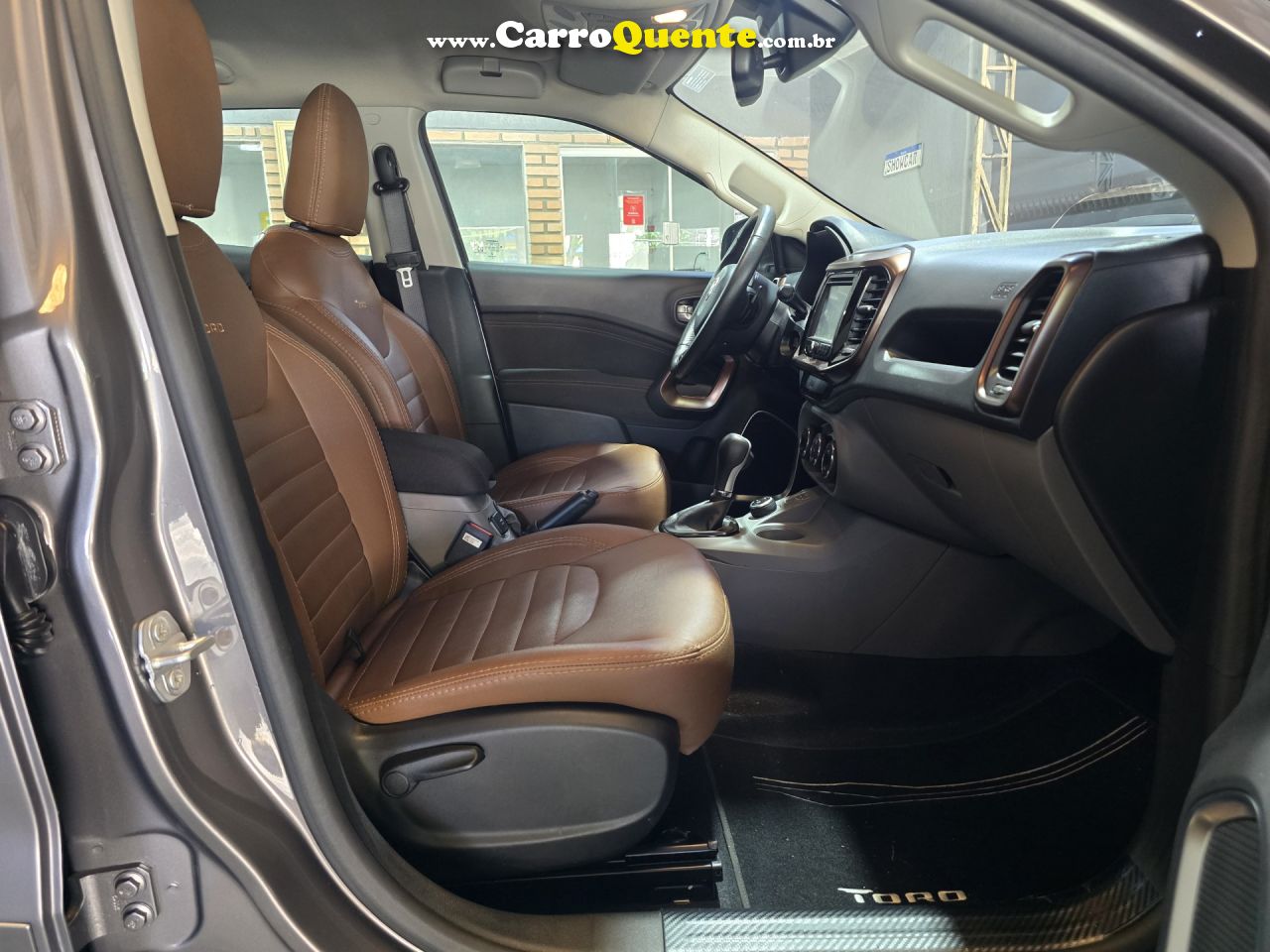 FIAT   TORO VOLCANO 2.0 16V 4X4 TB DIESEL AUT.   CINZA 2019 2.0 DIESEL - Loja