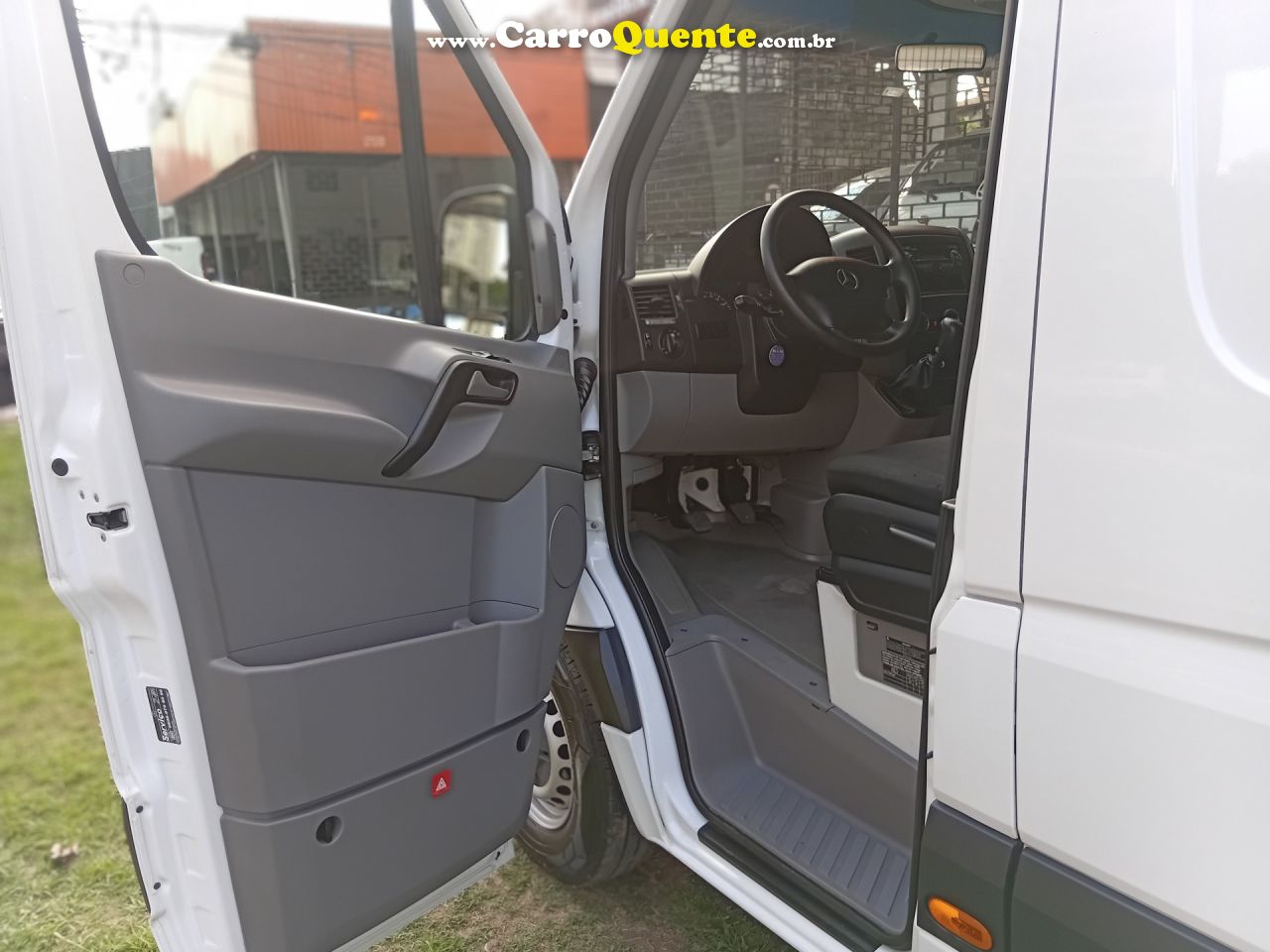 MERCEDES-BENZ   SPRINTER 313 FURGÃO LONGO 2.2 129CV DIES   BRANCO 2019 2.2 DIESEL - Loja