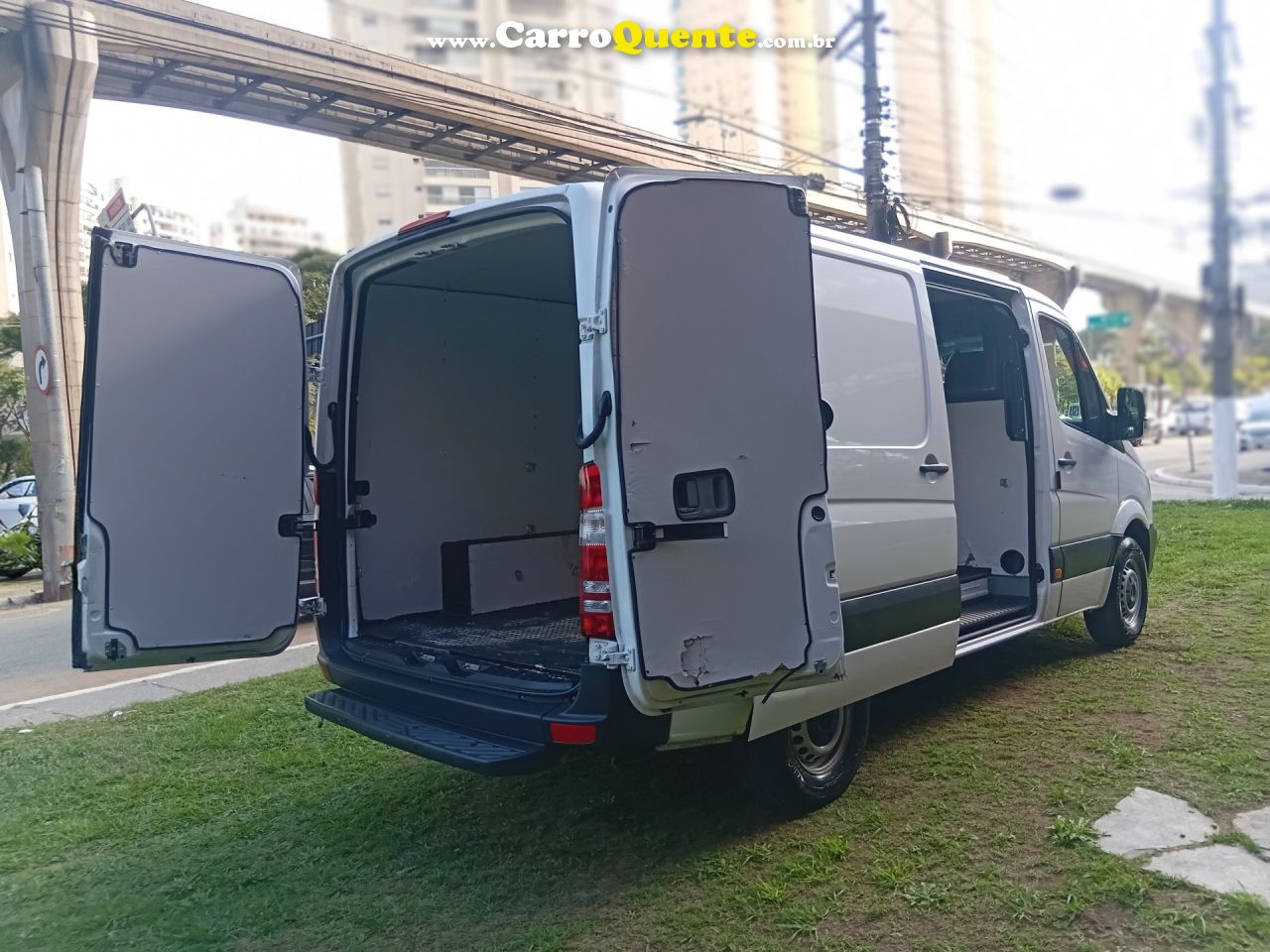 MERCEDES-BENZ   SPRINTER 313 FURGÃO LONGO 2.2 129CV DIES   BRANCO 2019 2.2 DIESEL - Loja