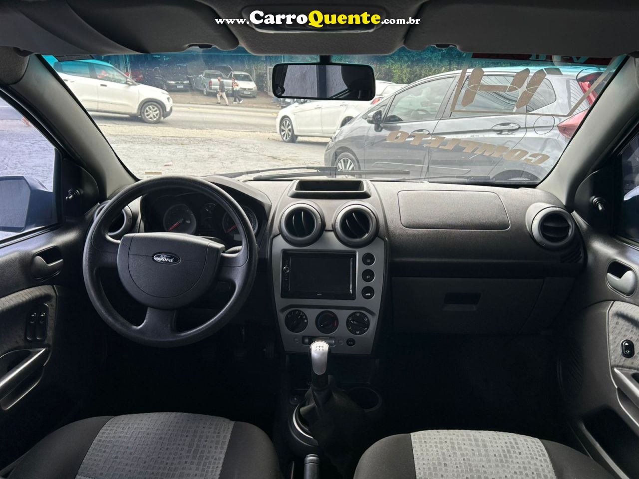 FORD   FIESTA SEDAN SE 1.6 8V FLEX 4P   PRATA 2014 1.6 FLEX - Loja