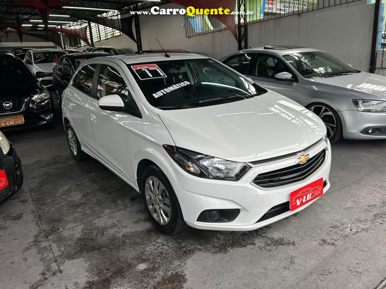 CHEVROLET   ONIX HATCH LT 1.4 8V FLEXPOWER 5P AUT.   BRANCO 2017 1.4 FLEX - Loja