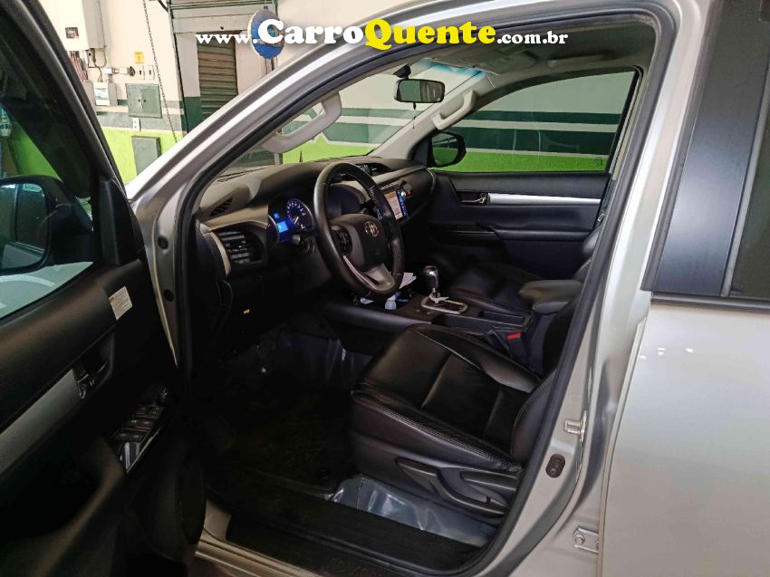 Toyota HILUX 2.8 SR 4X4 CD 16V DIESEL 4P AUTOMÁTICO - Loja