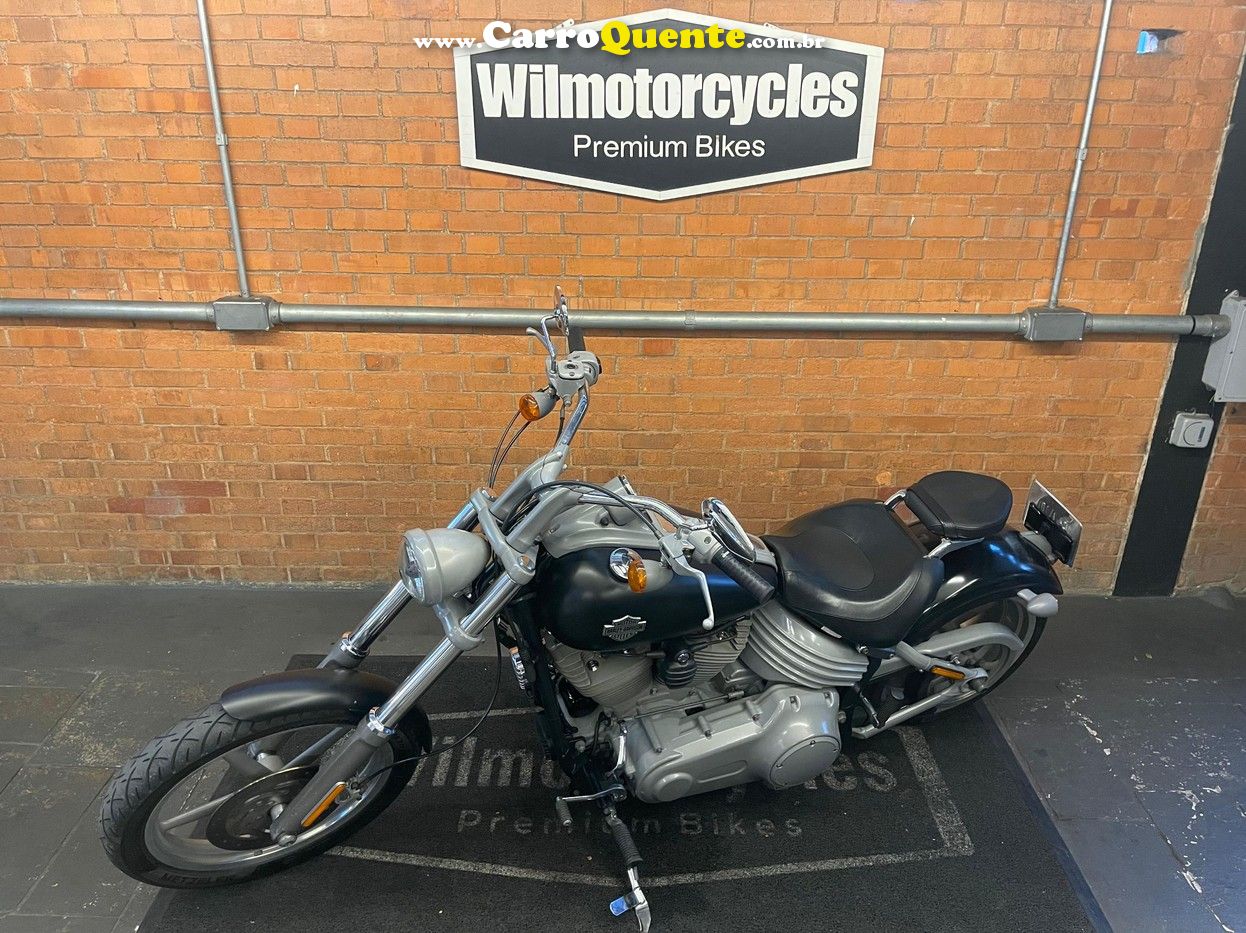 HARLEY-DAVIDSON SOFTAIL ROCKER 2009 - Loja