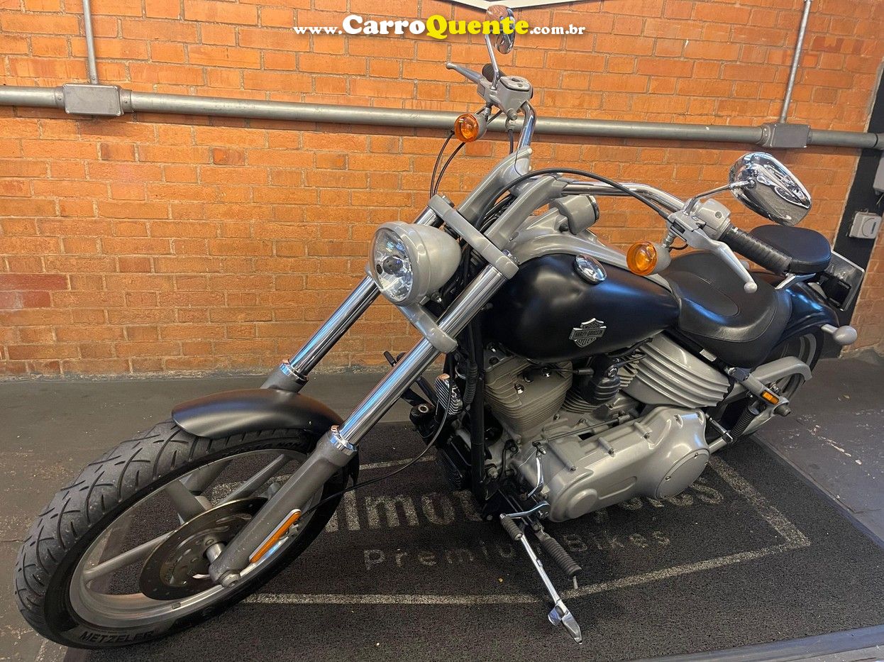 HARLEY-DAVIDSON SOFTAIL ROCKER 2009 - Loja