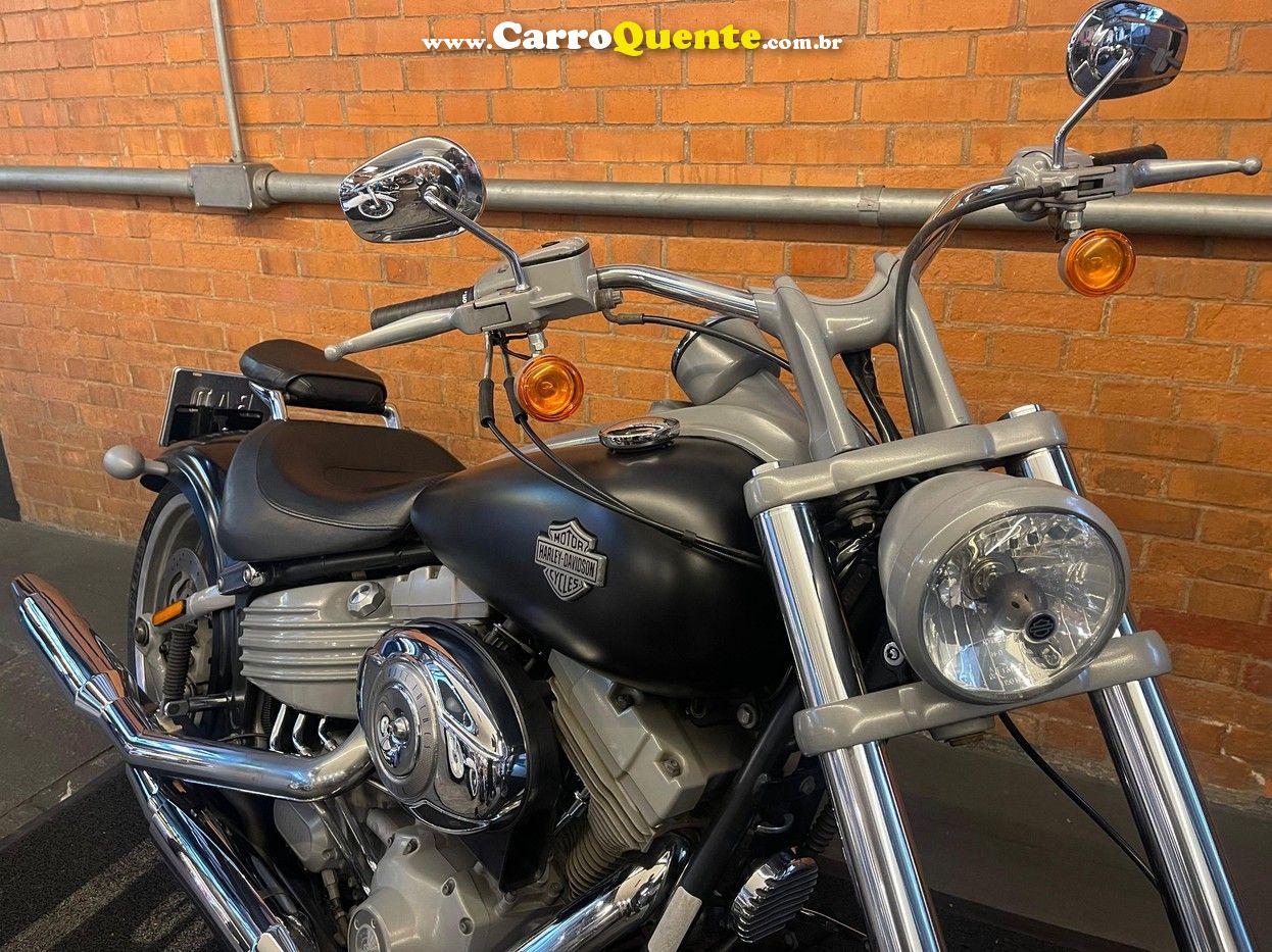 HARLEY-DAVIDSON SOFTAIL ROCKER 2009 - Loja