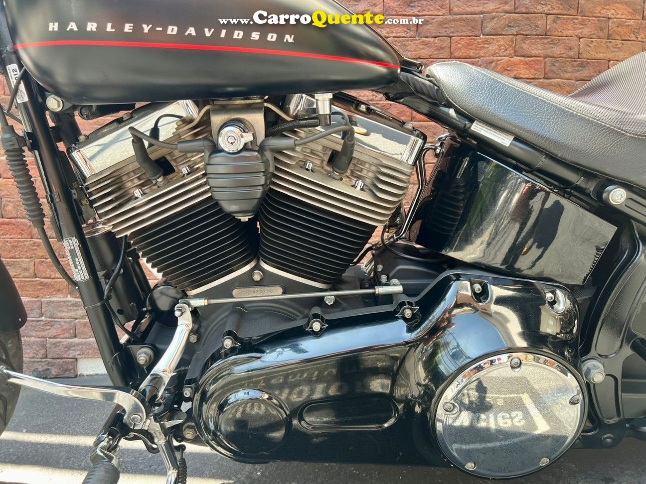 HARLEY-DAVIDSON SOFTAIL BLACKLINE 2012 - Loja