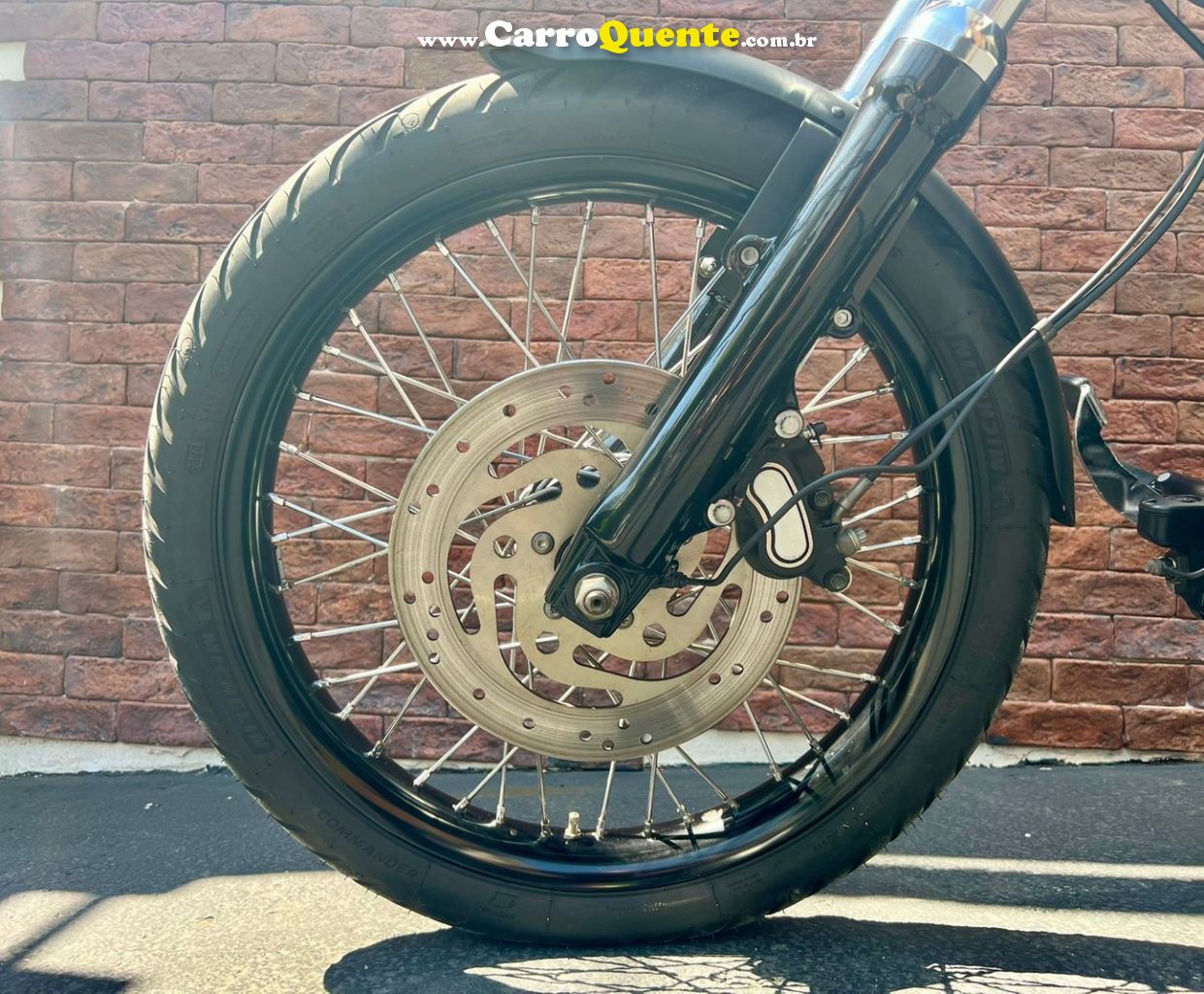 HARLEY-DAVIDSON SOFTAIL BLACKLINE 2012 - Loja