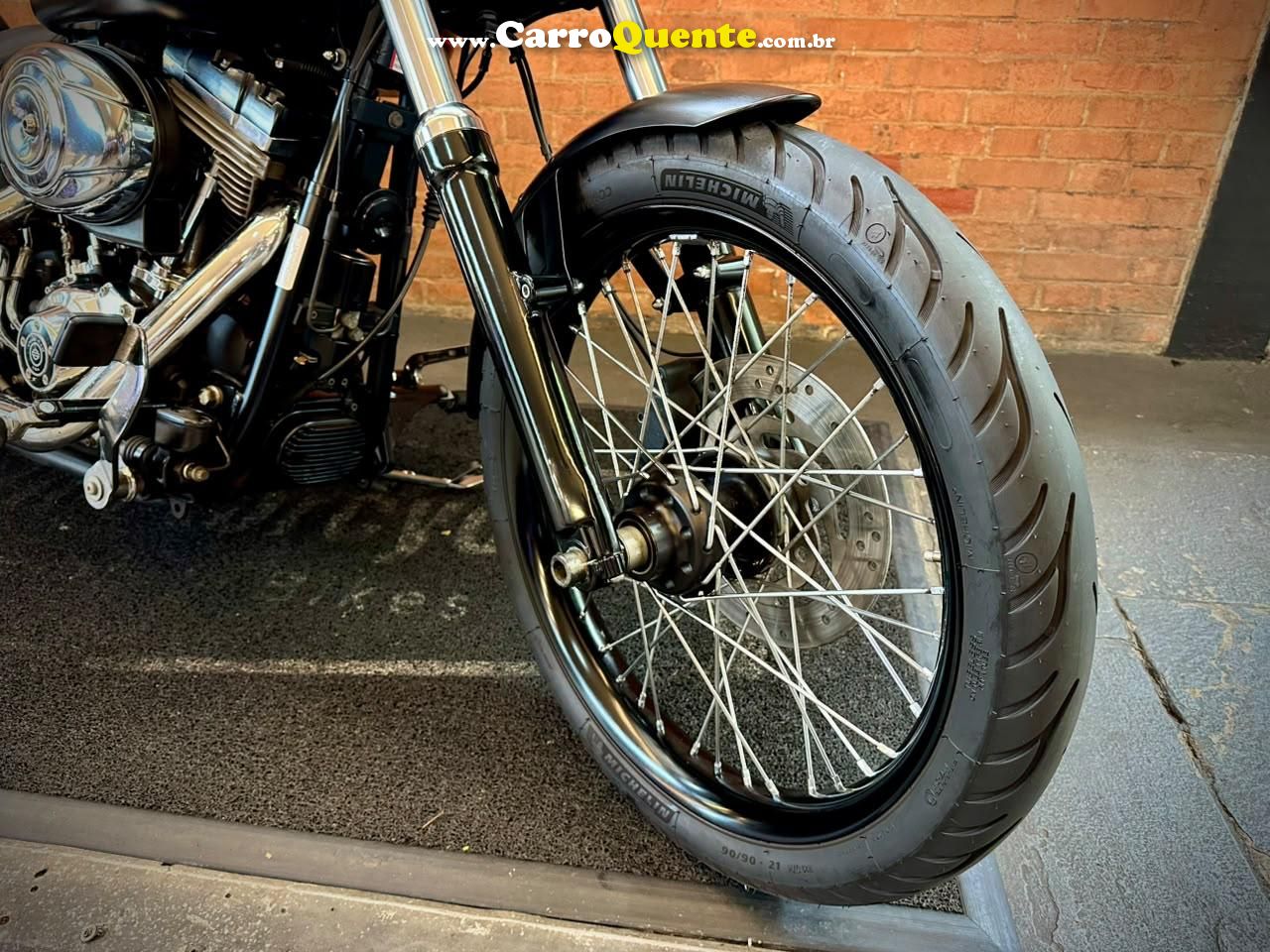 HARLEY-DAVIDSON SOFTAIL BLACKLINE 2012 - Loja