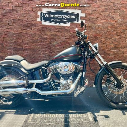 HARLEY-DAVIDSON SOFTAIL BLACKLINE 2012