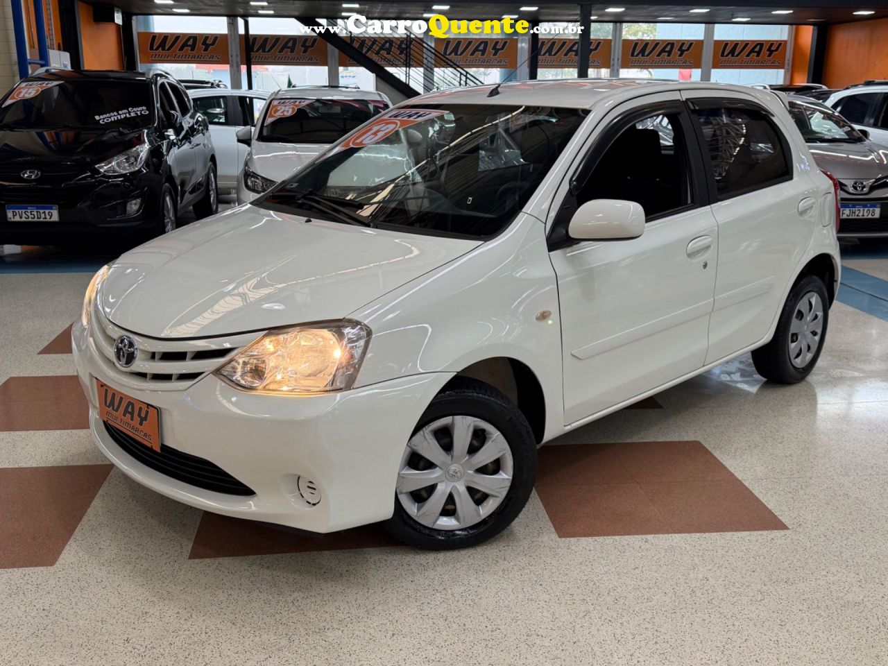 TOYOTA ETIOS 1.3 XS 16V 2013 - Loja