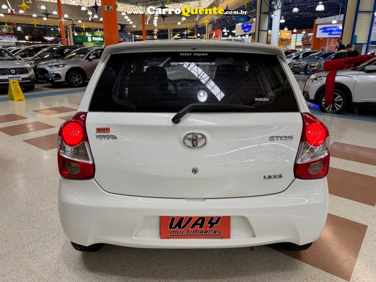 TOYOTA ETIOS 1.3 XS 16V 2013 - Loja