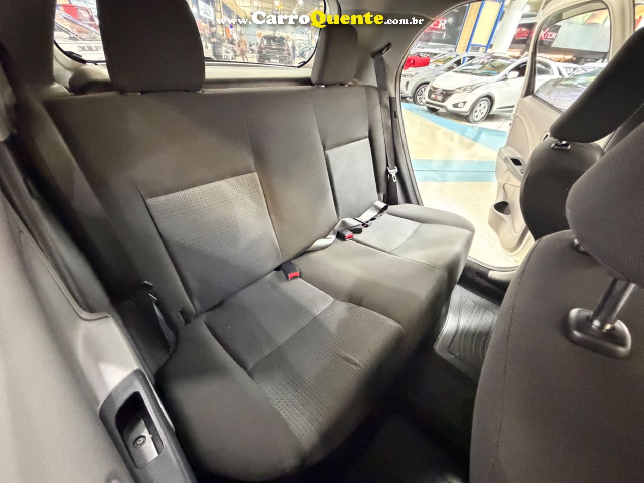 TOYOTA ETIOS 1.3 XS 16V 2013 - Loja