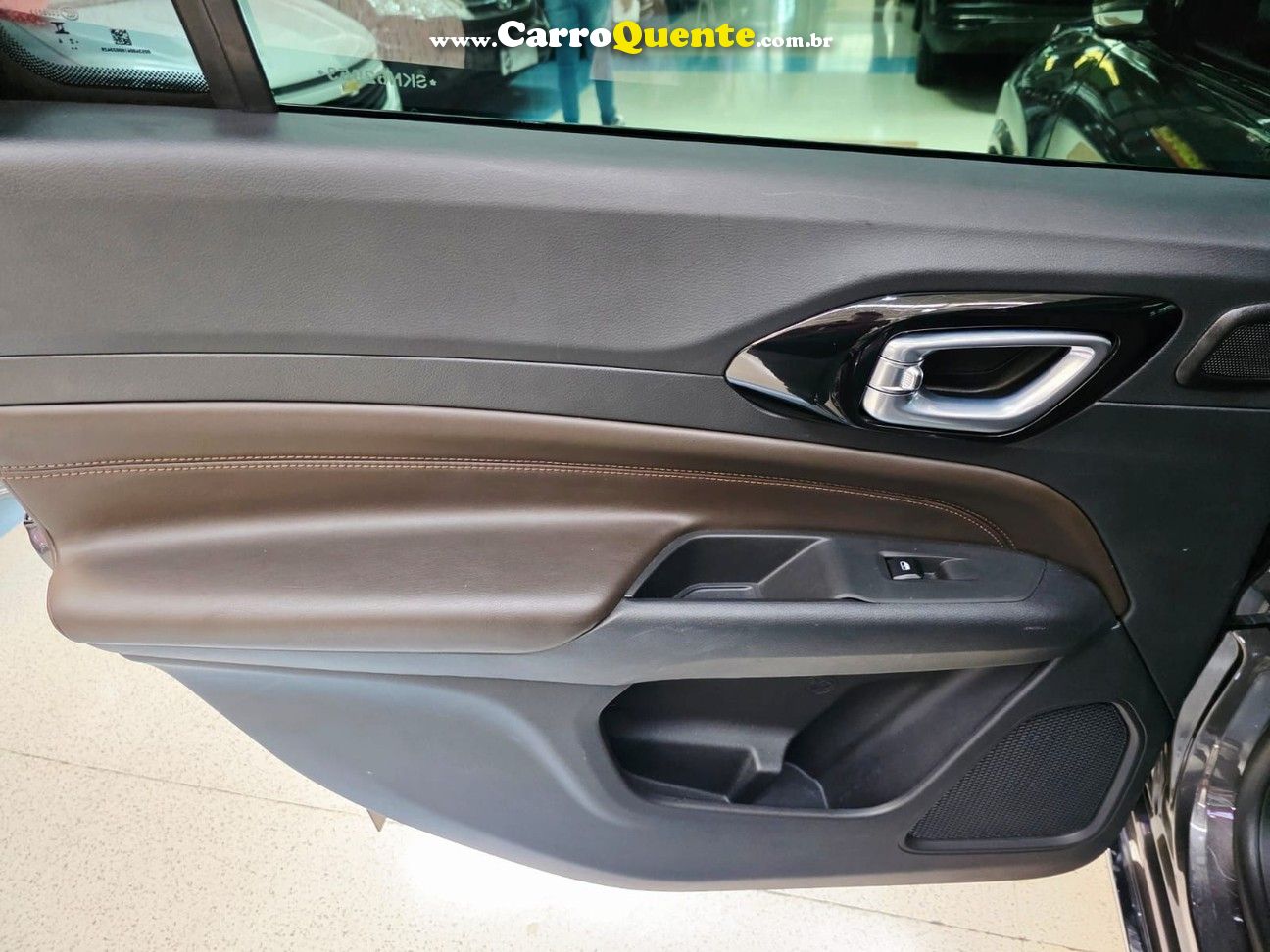 JEEP COMMANDER 2.0 TD380 TURBO OVERLAND 2025 - Loja