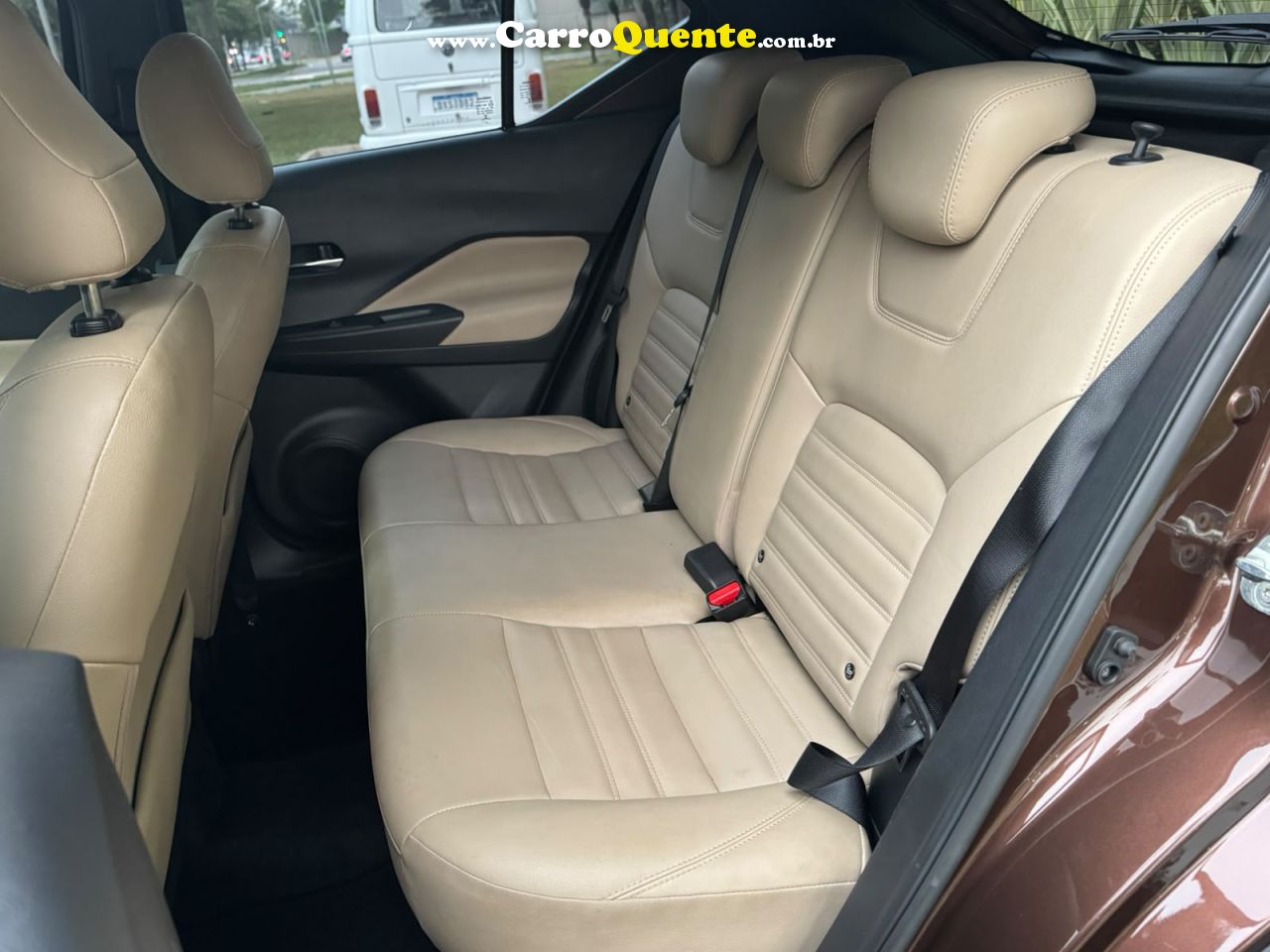NISSAN KICKS 1.6 16V SL 2021 - Loja