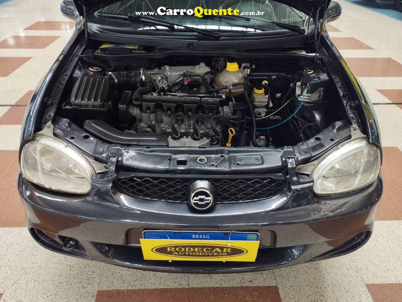 CHEVROLET CORSA 1.0 MPFI MILENIUM SEDAN 8V 2002 - Loja