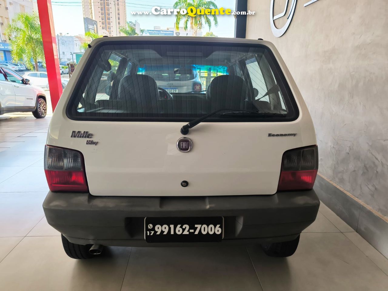 FIAT UNO 1.0 MPI MILLE WAY ECONOMY 8V 2011/2012 - Loja