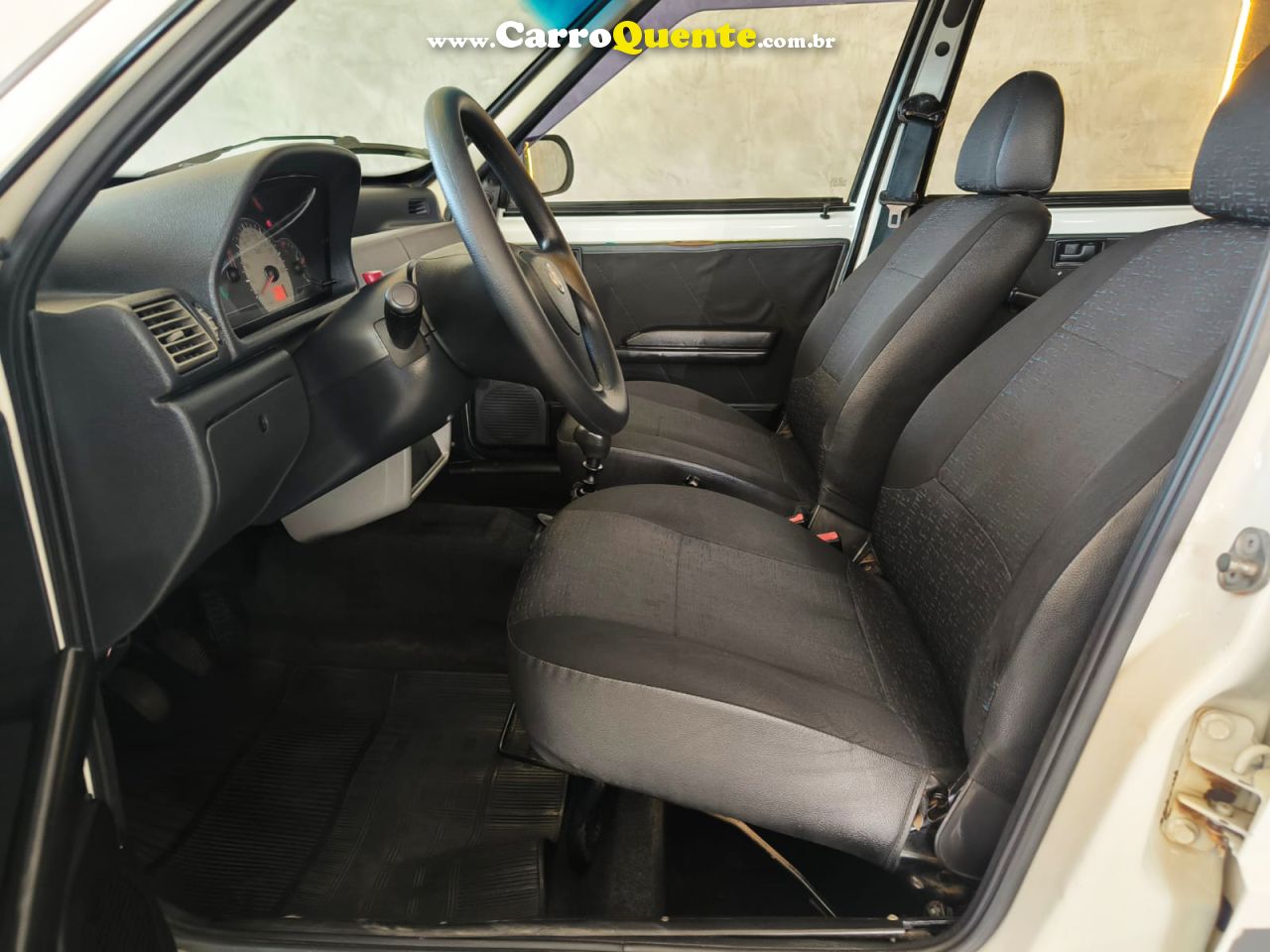 FIAT UNO 1.0 MPI MILLE WAY ECONOMY 8V 2011/2012 - Loja