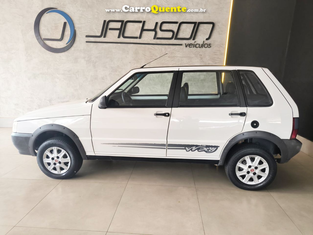 FIAT UNO 1.0 MPI MILLE WAY ECONOMY 8V 2011/2012 - Loja