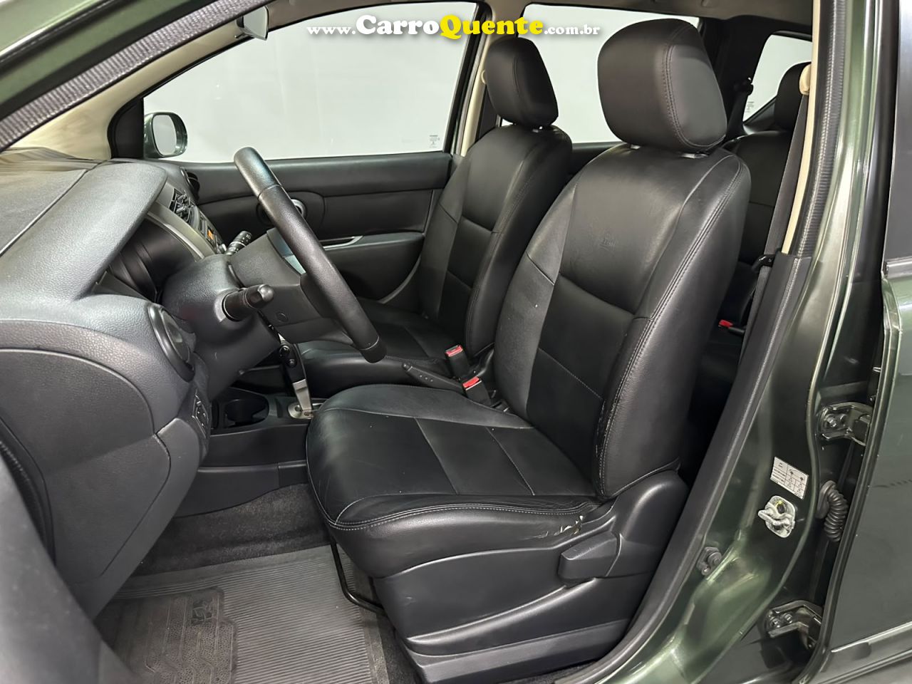 NISSAN LIVINA 1.8 S 16V 2014 - Loja
