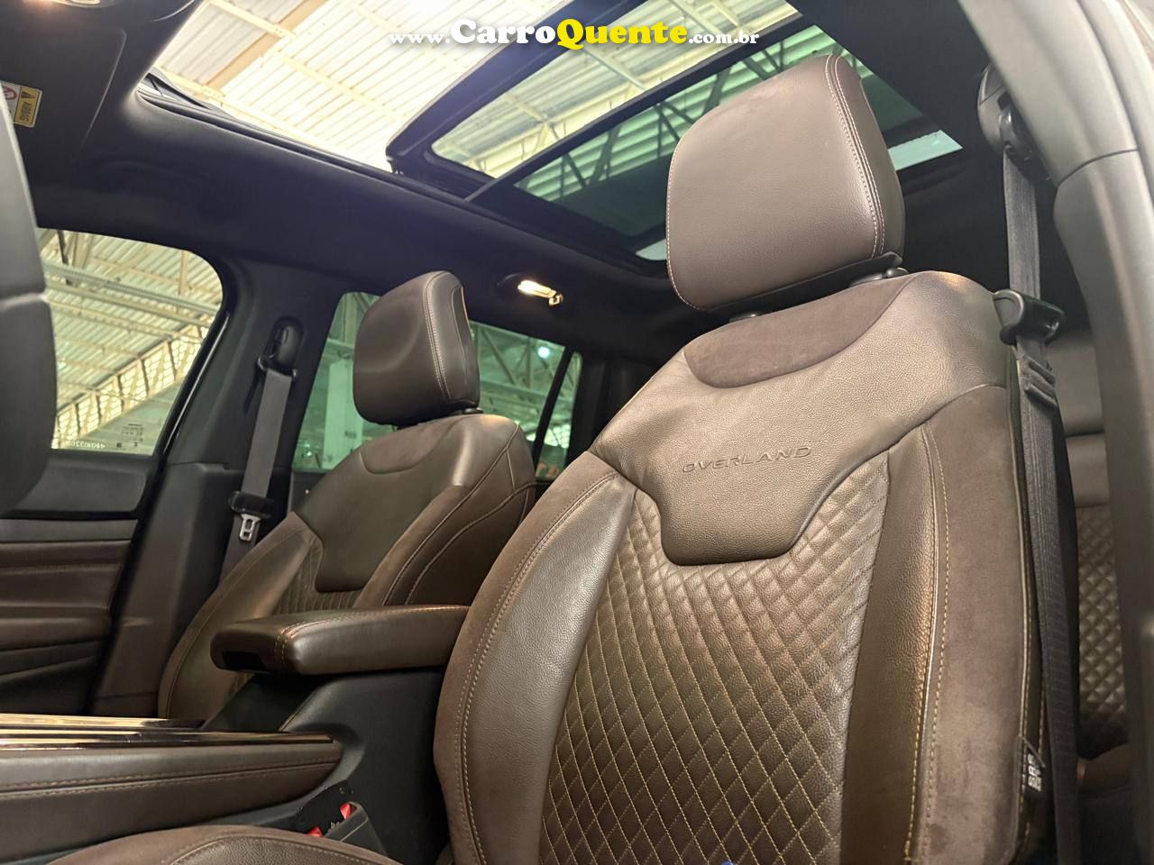 COMMANDER 1.3 T270 TURBO OVERLAND C/ BAIXA KM 2022 - Loja