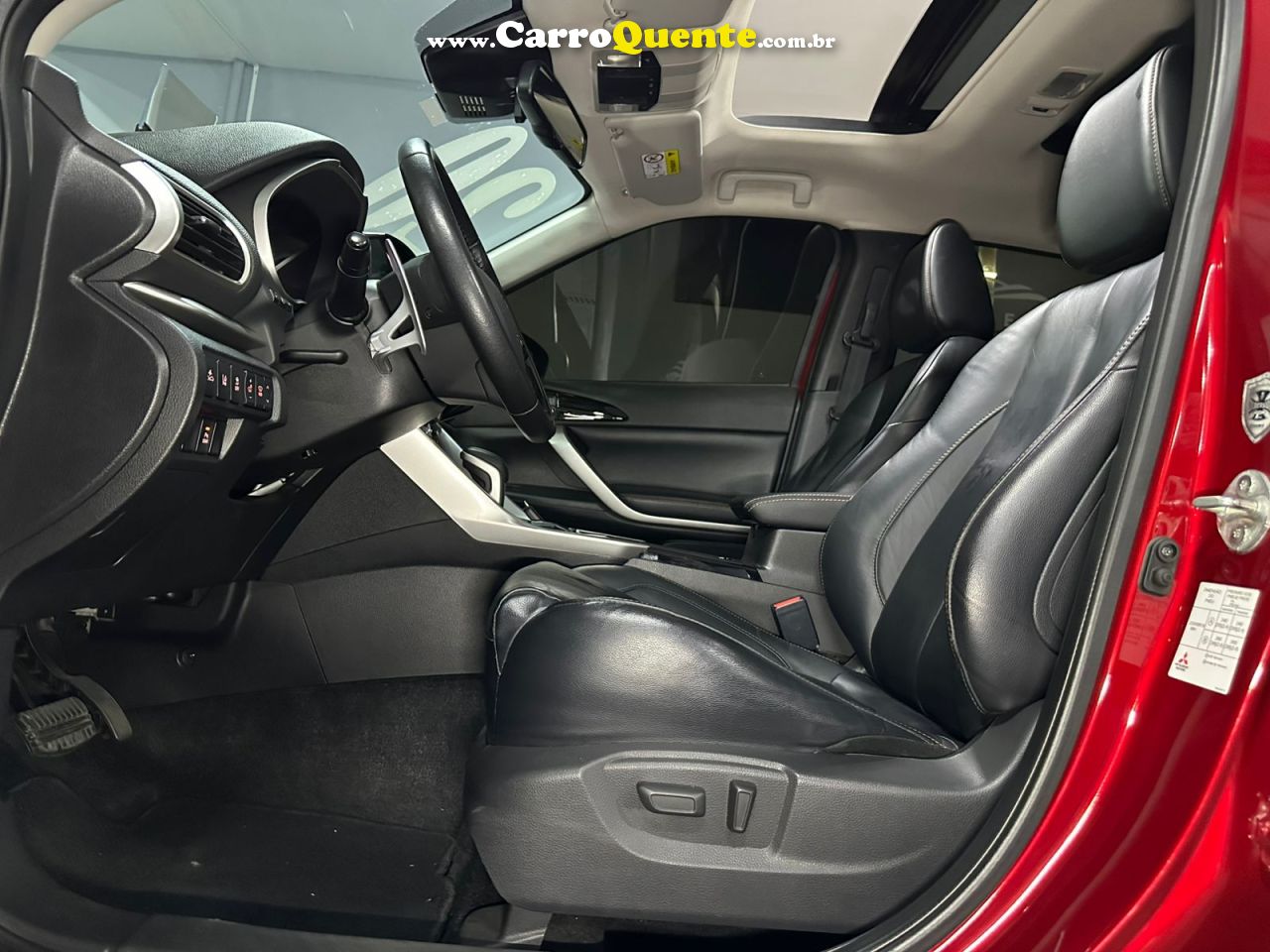 MITSUBISHI ECLIPSE CROSS 1.5 MIVEC TURBO HPE S 2020 - Loja