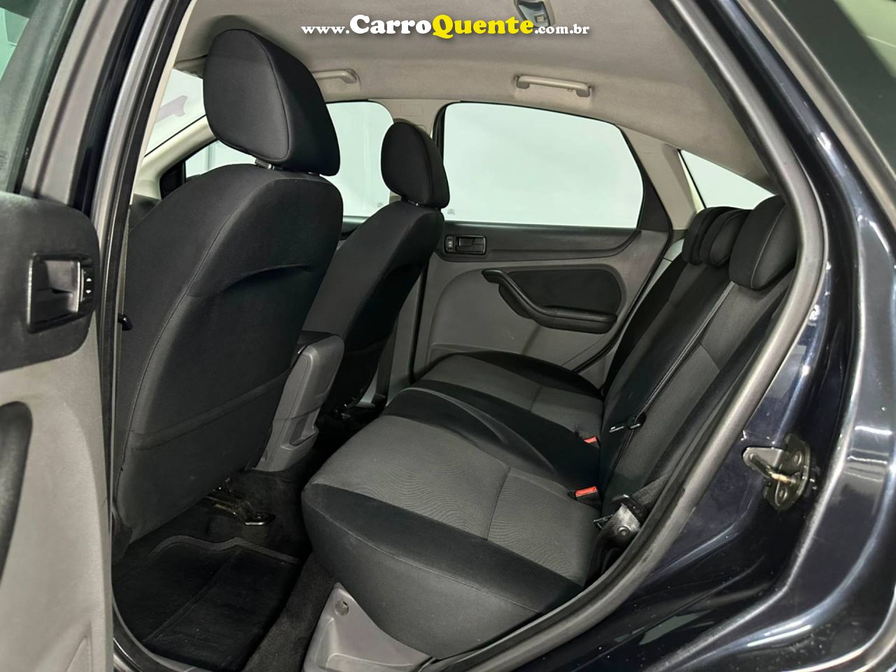 FORD FOCUS 1.6 GL 8V 2012 - Loja