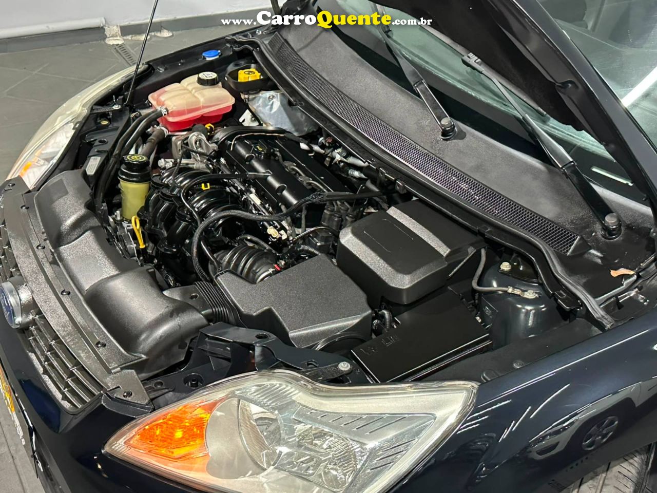 FORD FOCUS 1.6 GL 8V 2012 - Loja