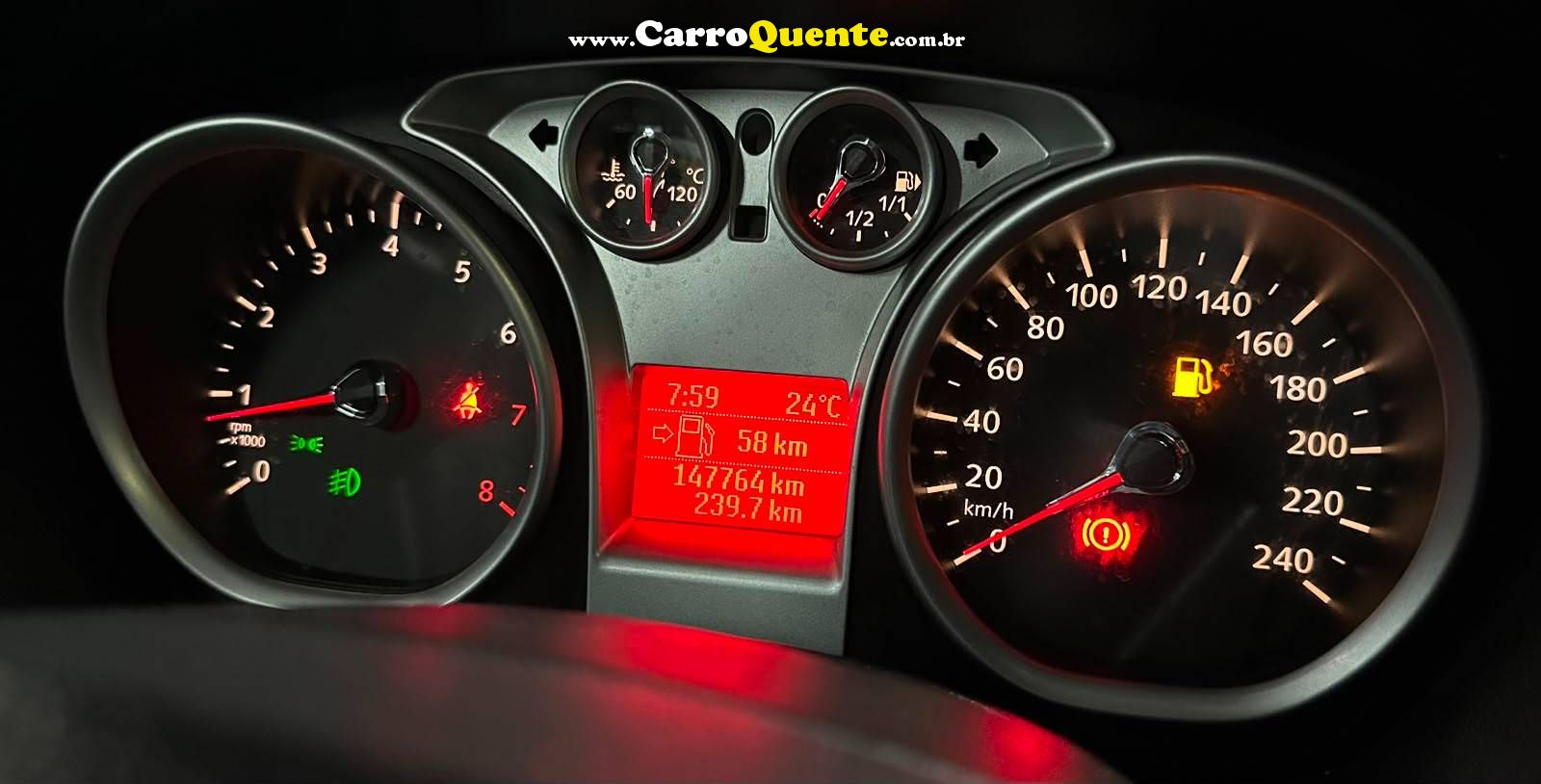 FORD FOCUS 1.6 GL 8V 2012 - Loja